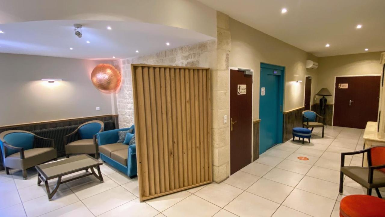 Logis - Le Christina Hotel Bourges Exterior foto